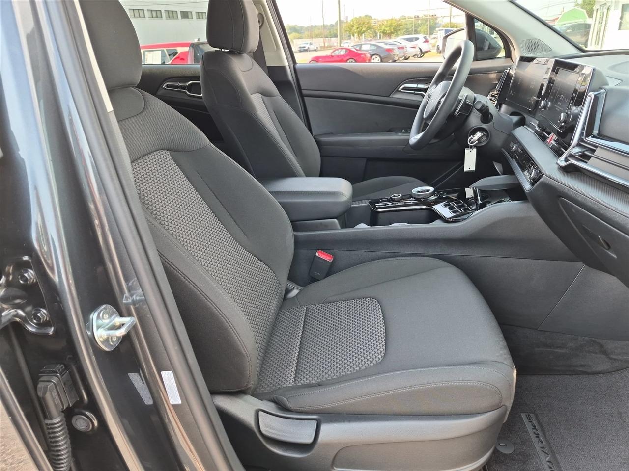 Kia Sportage Hybrid LX FWD 2025