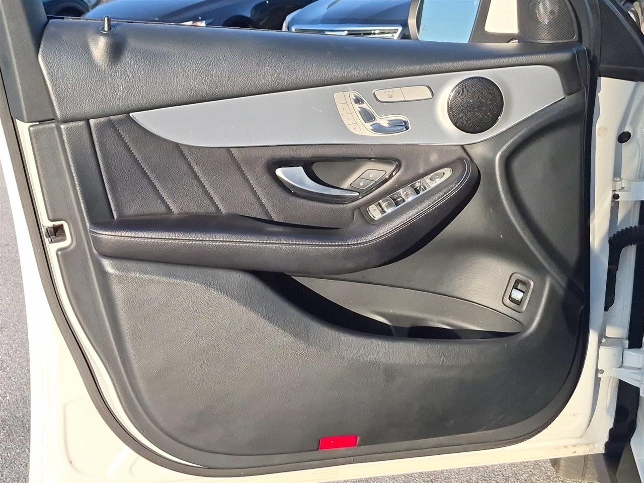 Mercedes-Benz GLC GLC 300 4MATIC SUV 2019