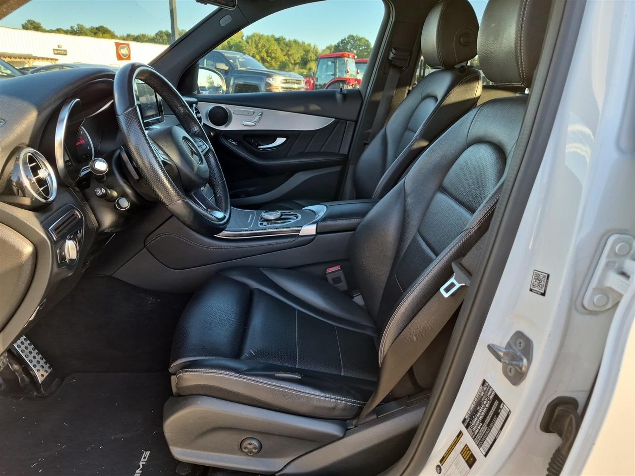 Mercedes-Benz GLC GLC 300 4MATIC SUV 2019