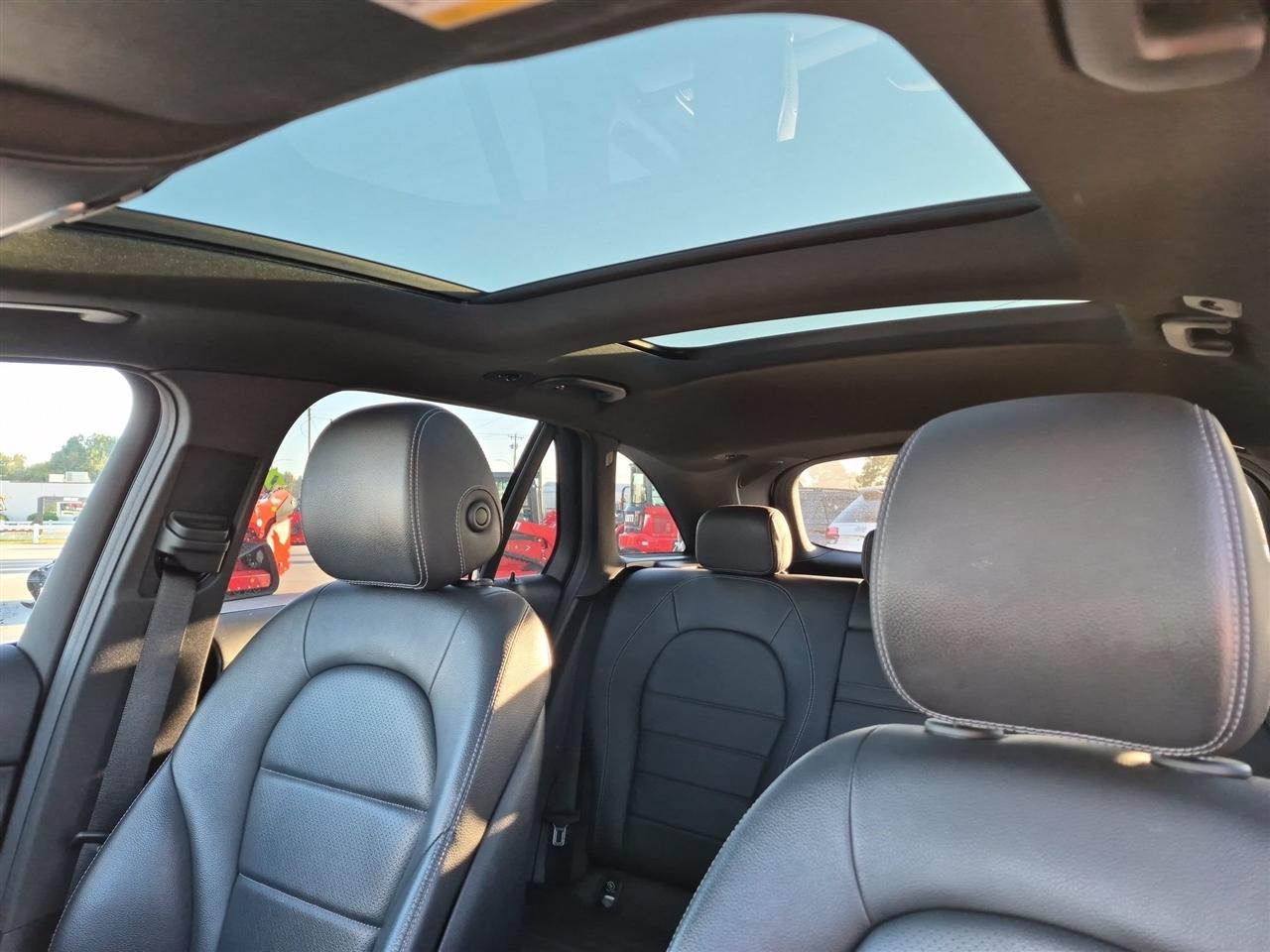 Mercedes-Benz GLC GLC 300 4MATIC SUV 2019