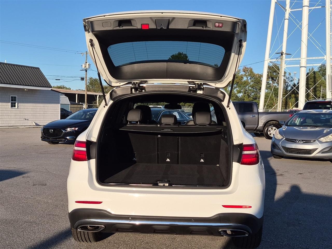 Mercedes-Benz GLC GLC 300 4MATIC SUV 2019