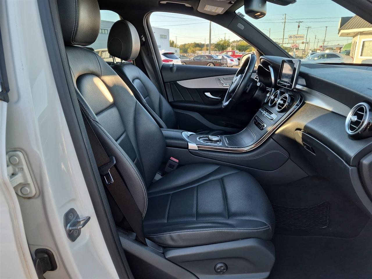 Mercedes-Benz GLC GLC 300 4MATIC SUV 2019