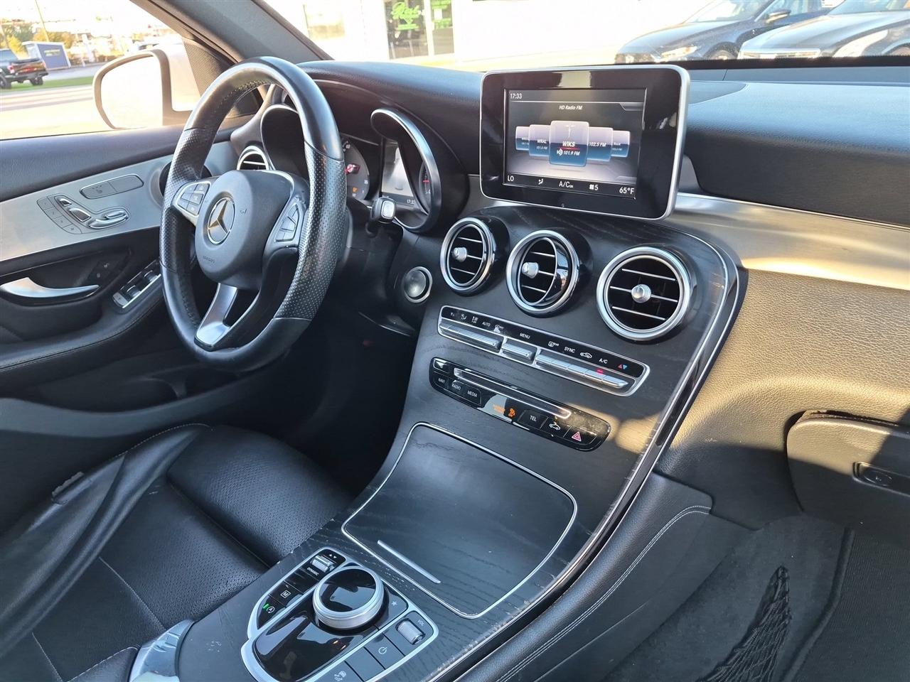 Mercedes-Benz GLC GLC 300 4MATIC SUV 2019