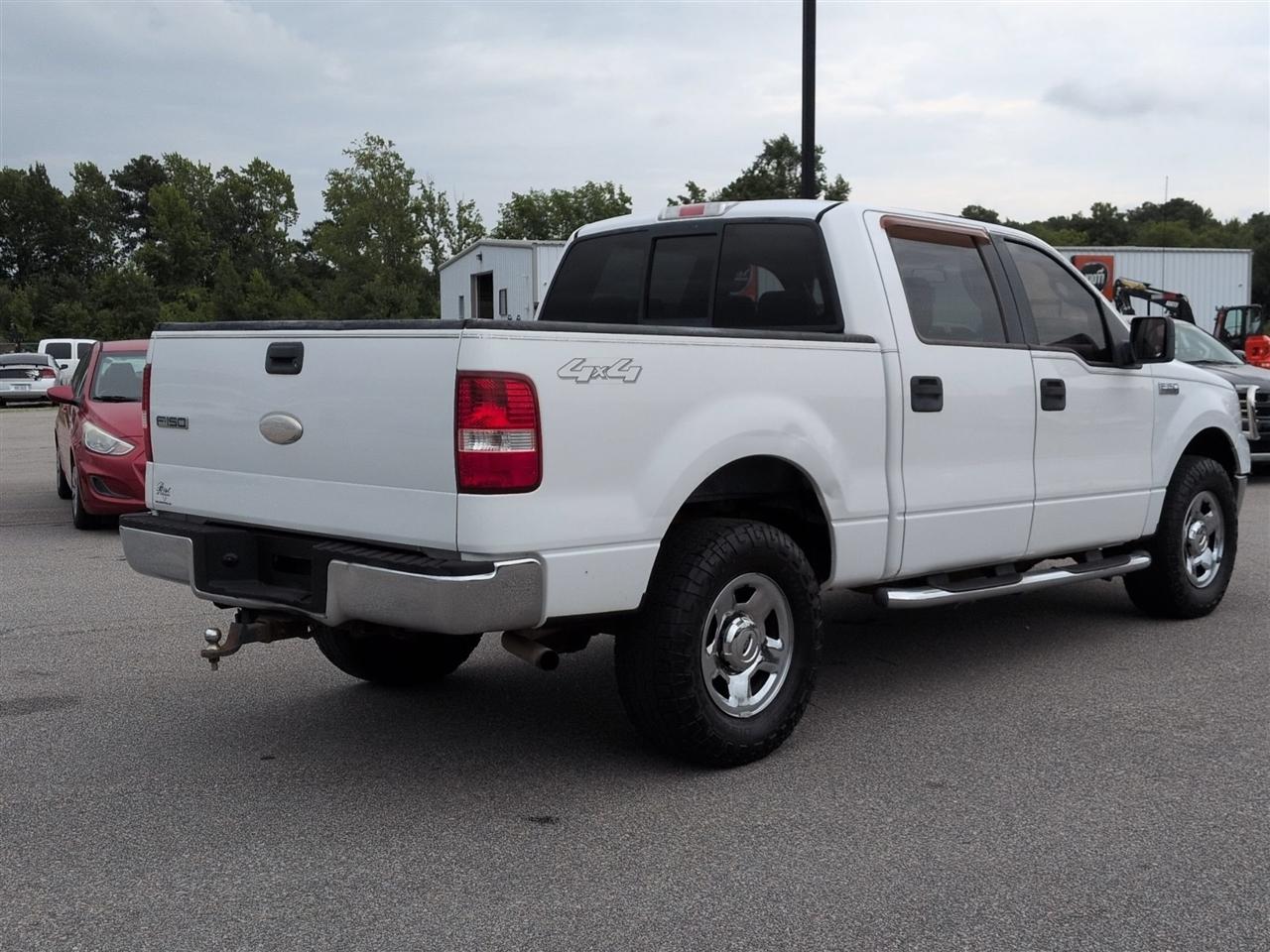 Ford F-150 4WD Reg Cab 122.5" XLT 2006