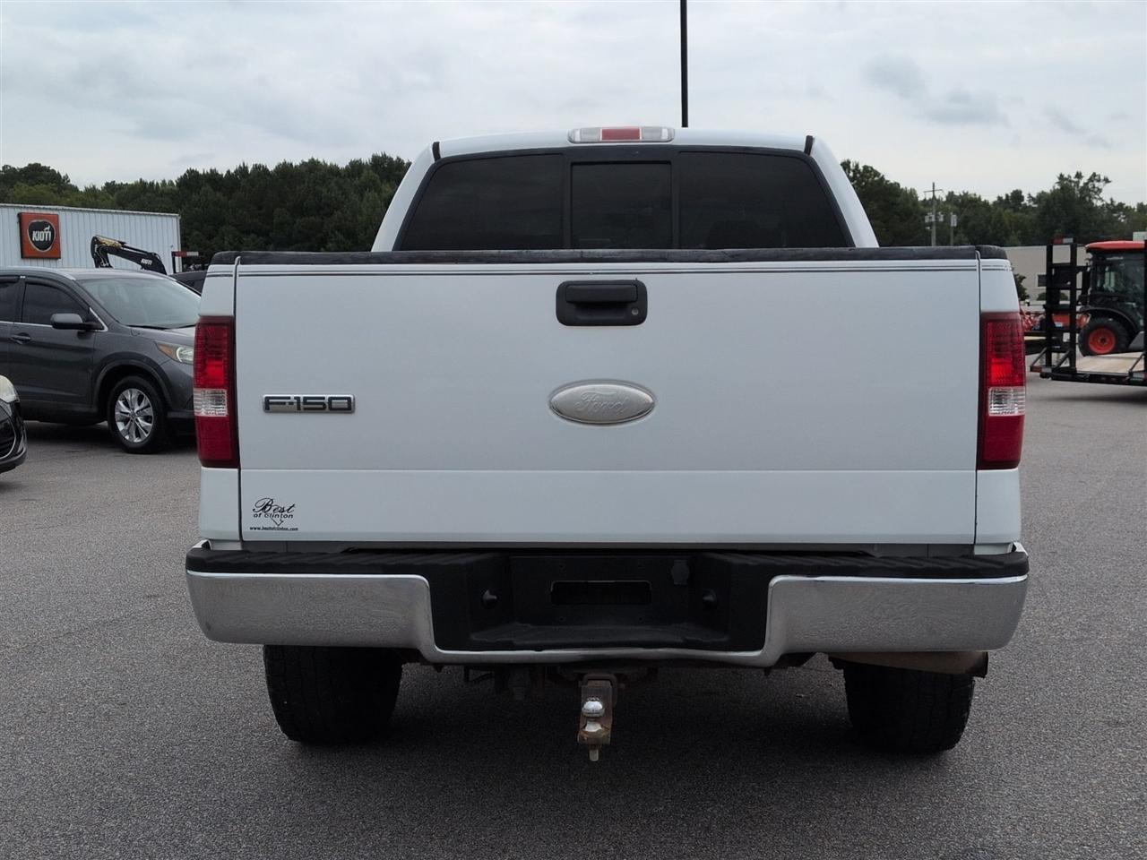 Ford F-150 4WD Reg Cab 122.5" XLT 2006