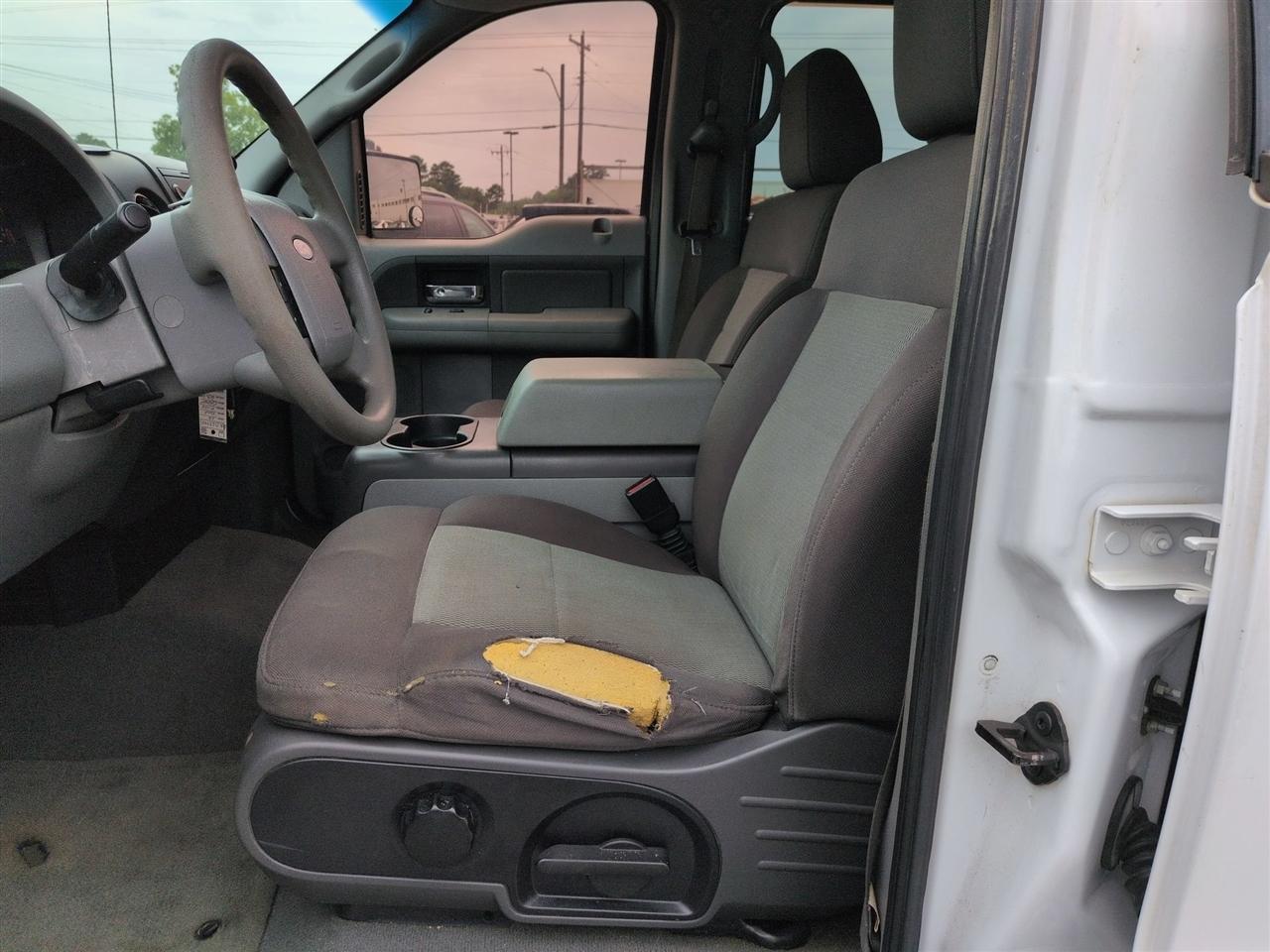 Ford F-150 4WD Reg Cab 122.5" XLT 2006