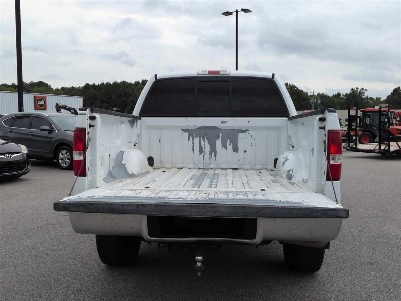 Ford F-150 4WD Reg Cab 122.5" XLT 2006