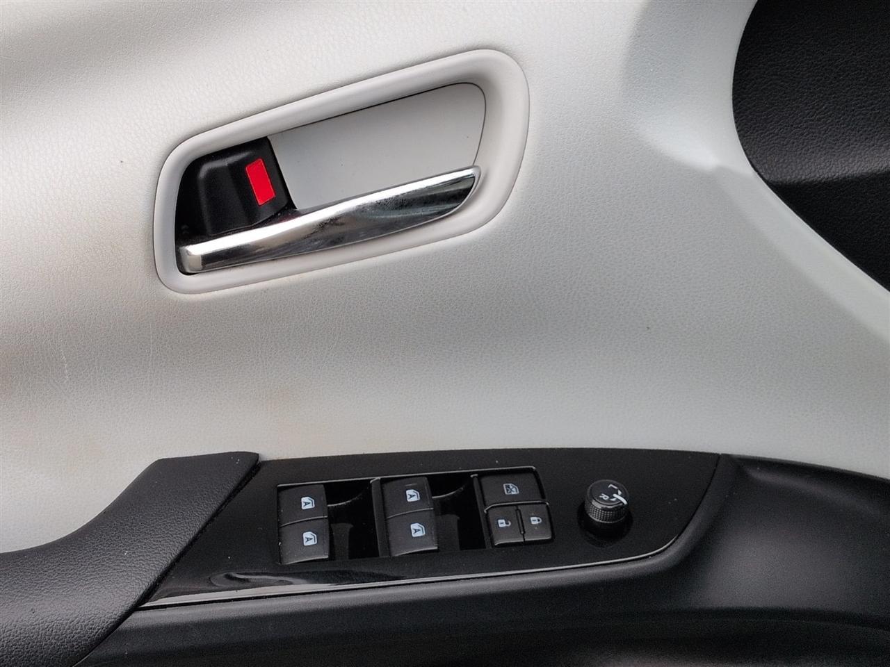 Toyota Prius Prius IV 2018