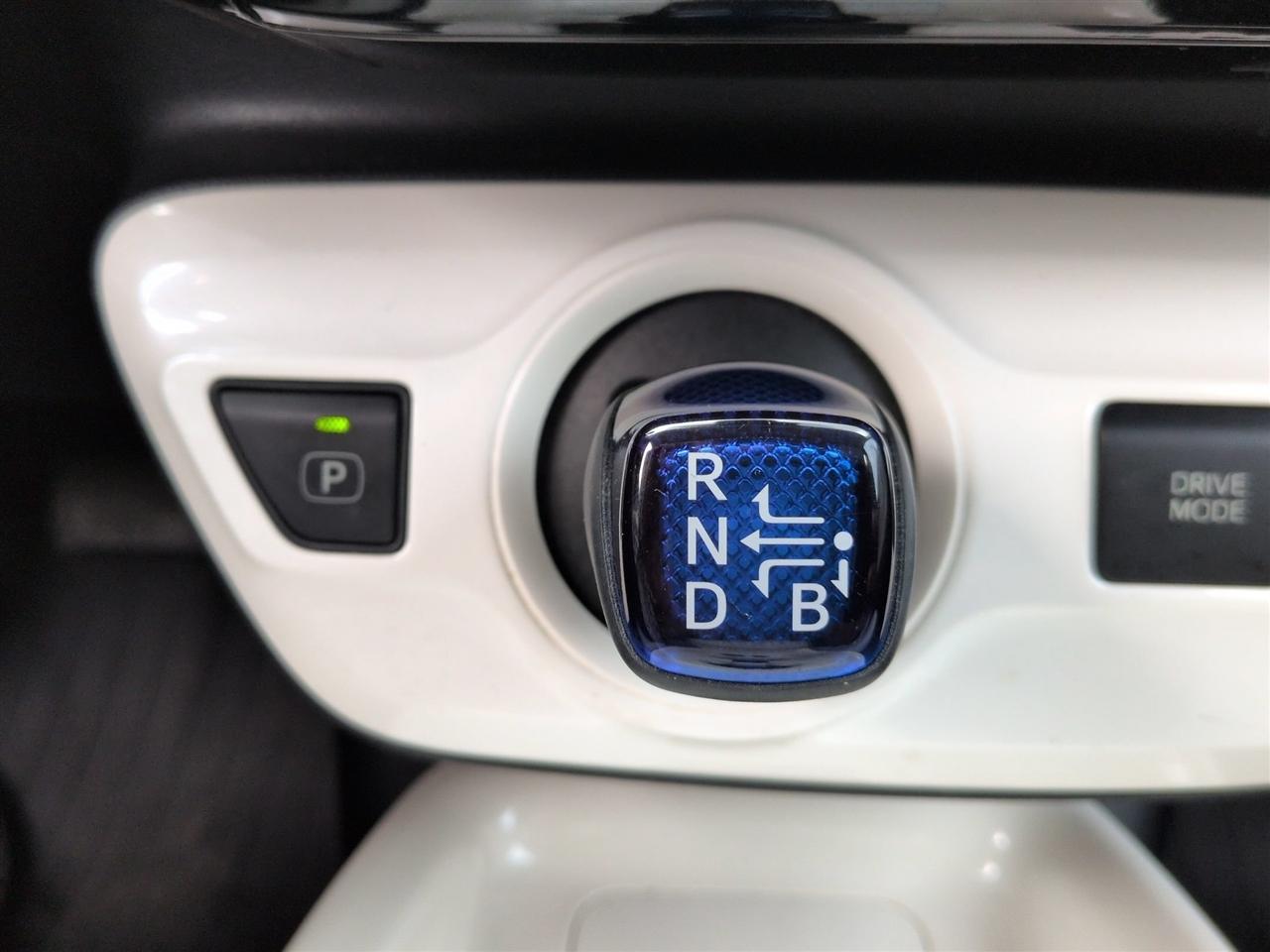 Toyota Prius Prius IV 2018