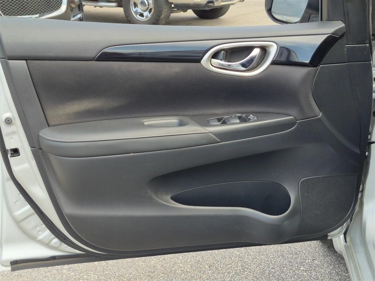 Nissan Sentra SV CVT *Ltd Avail* 2019
