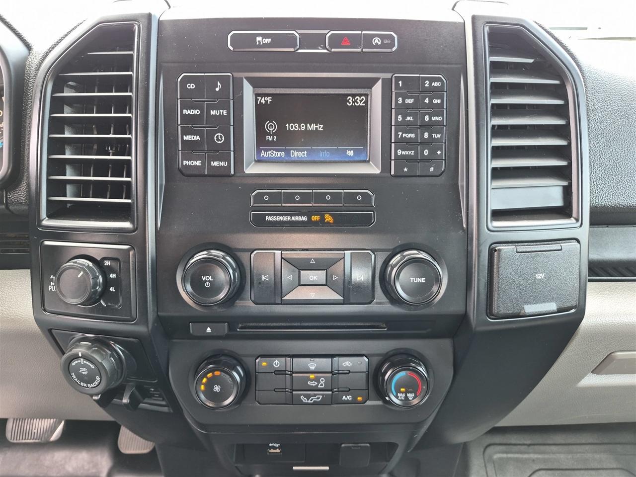 Ford F-150 4WD SuperCrew 145" XL 2017