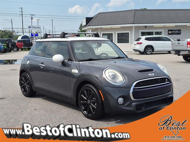 Gray 2018 MINI Cooper Hatchback Front-Wheel Drive 8-Speed Automatic