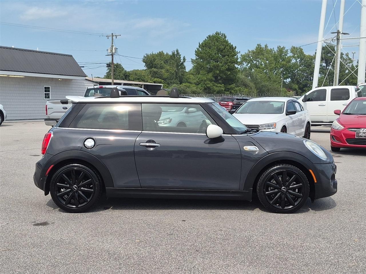 MINI Hardtop 2 Door  2018