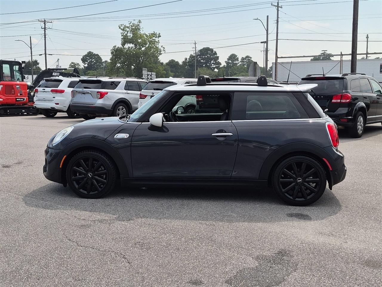 MINI Hardtop 2 Door  2018
