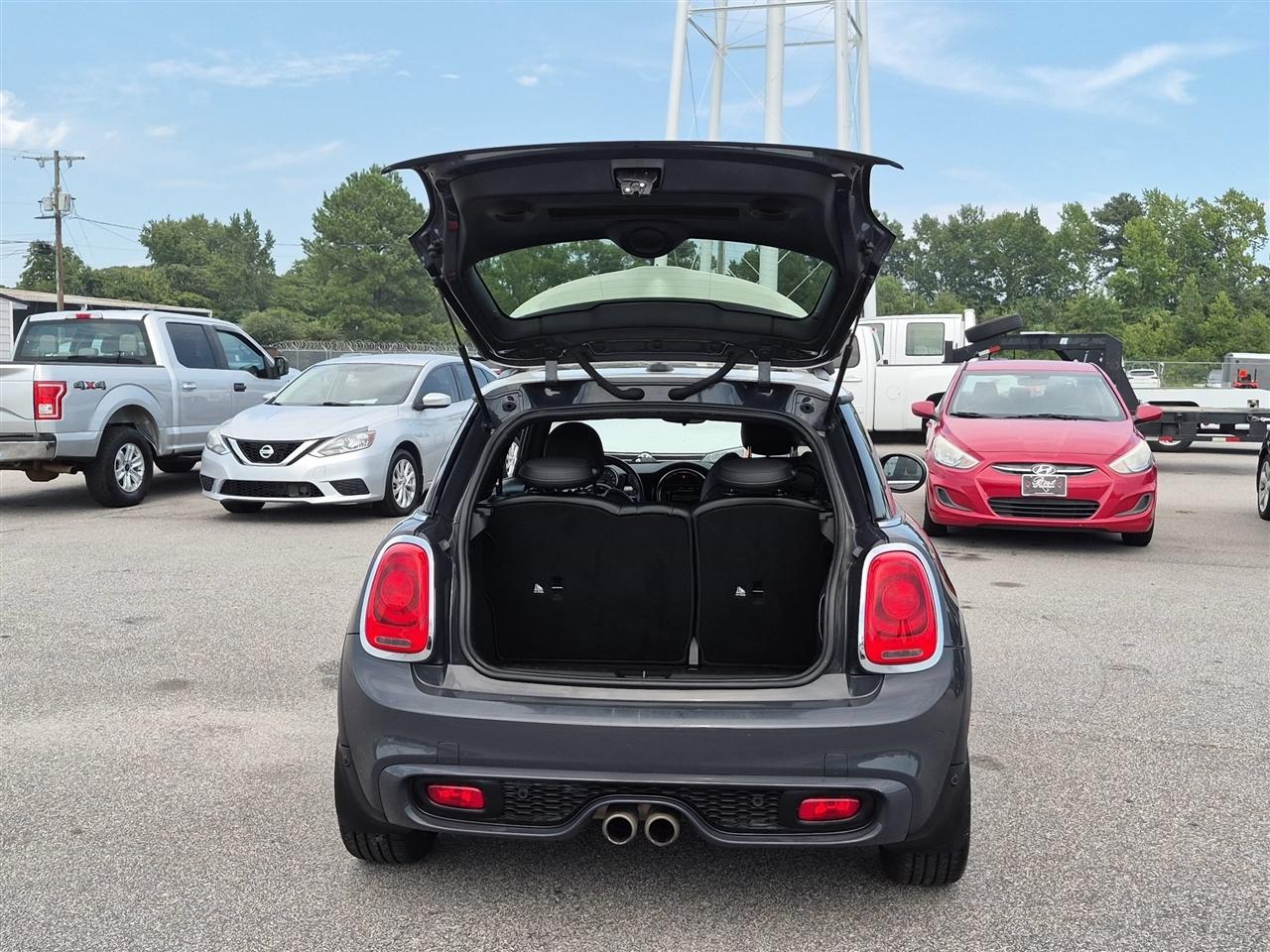 MINI Hardtop 2 Door  2018