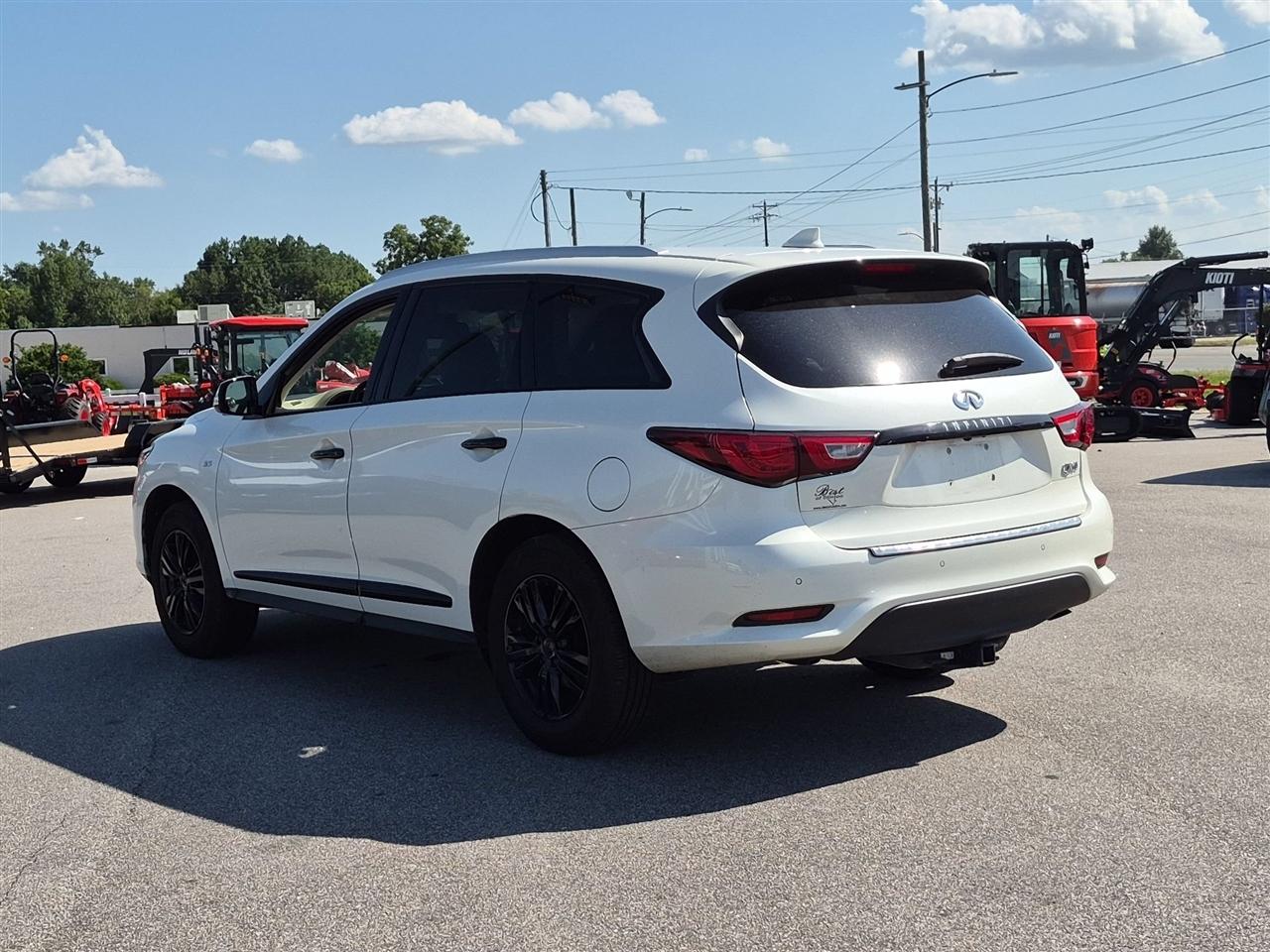 Infiniti QX60 Base 4D SUV FWD 2017