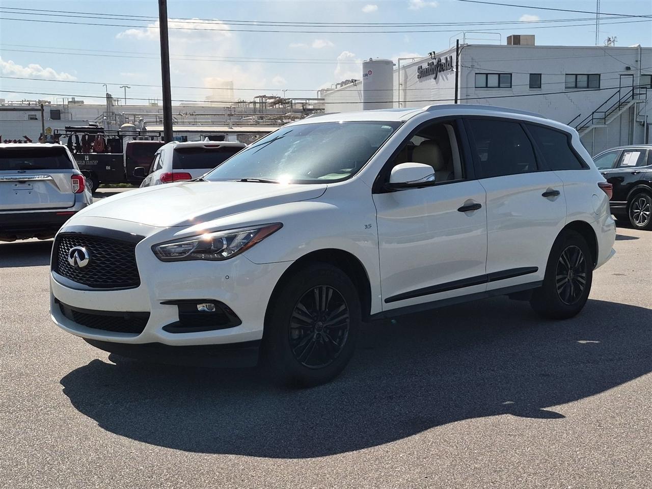 Infiniti QX60 Base 4D SUV FWD 2017