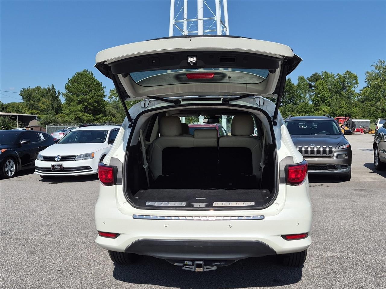 Infiniti QX60 Base 4D SUV FWD 2017