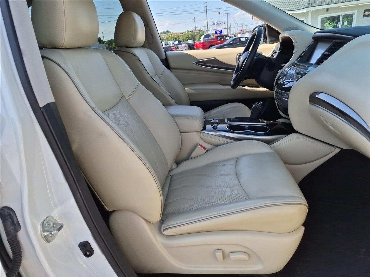 Infiniti QX60 Base 4D SUV FWD 2017