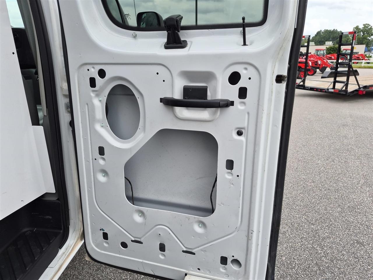 Ford Econoline Cargo Van E-350 Super 138" WB 2009