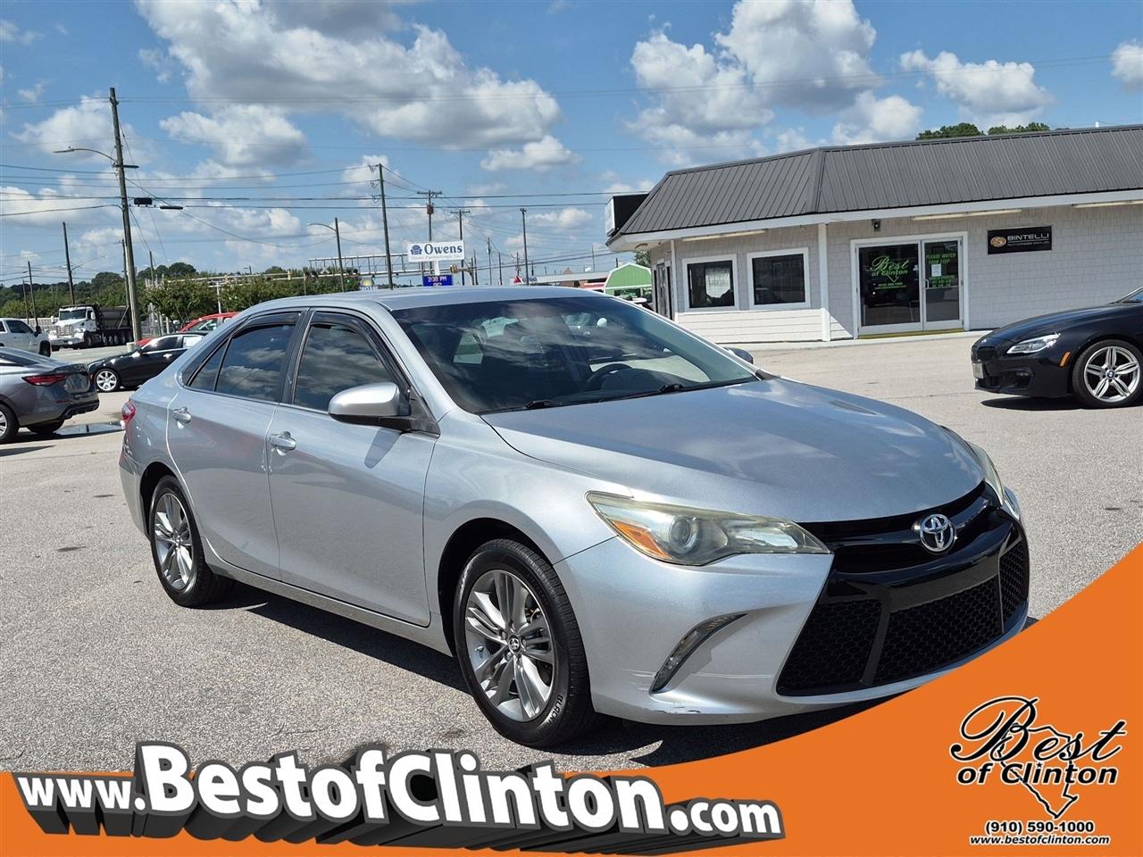 Toyota Camry 4dr Sdn I4 Auto SE (Natl) 2017