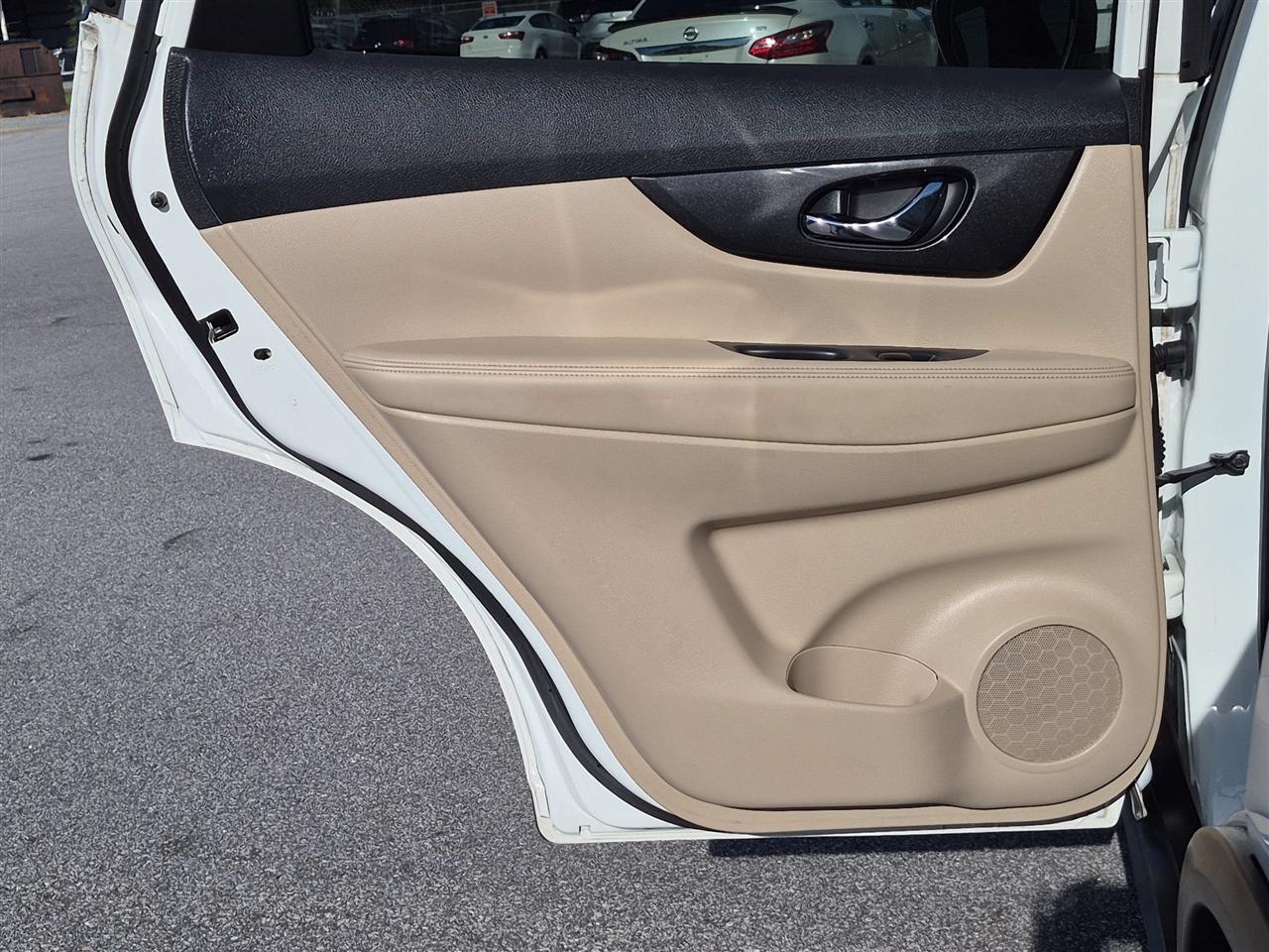Nissan Rogue  2017