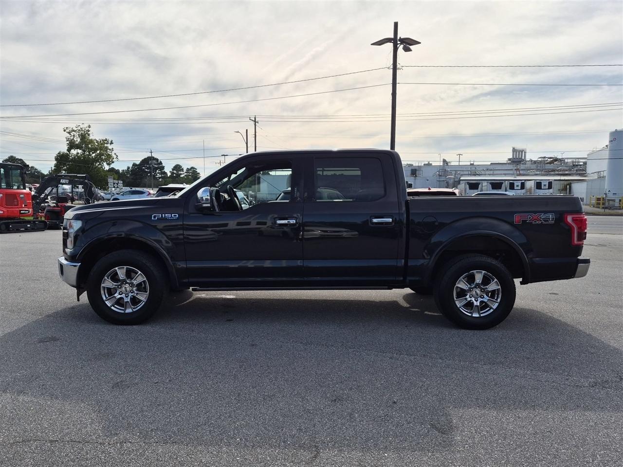Ford F-150 4WD SuperCrew 150" Lariat 2017