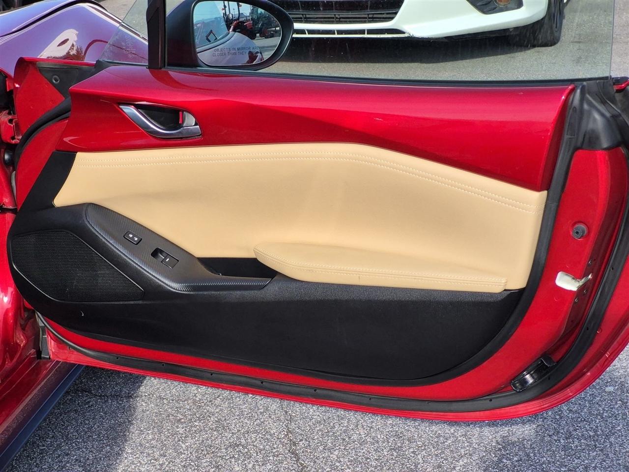 Mazda MX-5 Miata RF  2017