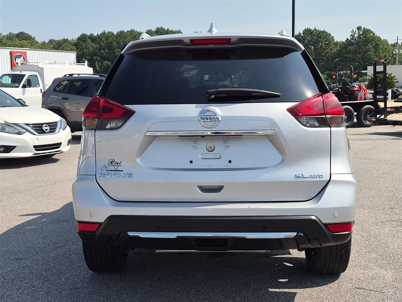 Nissan Rogue  2019