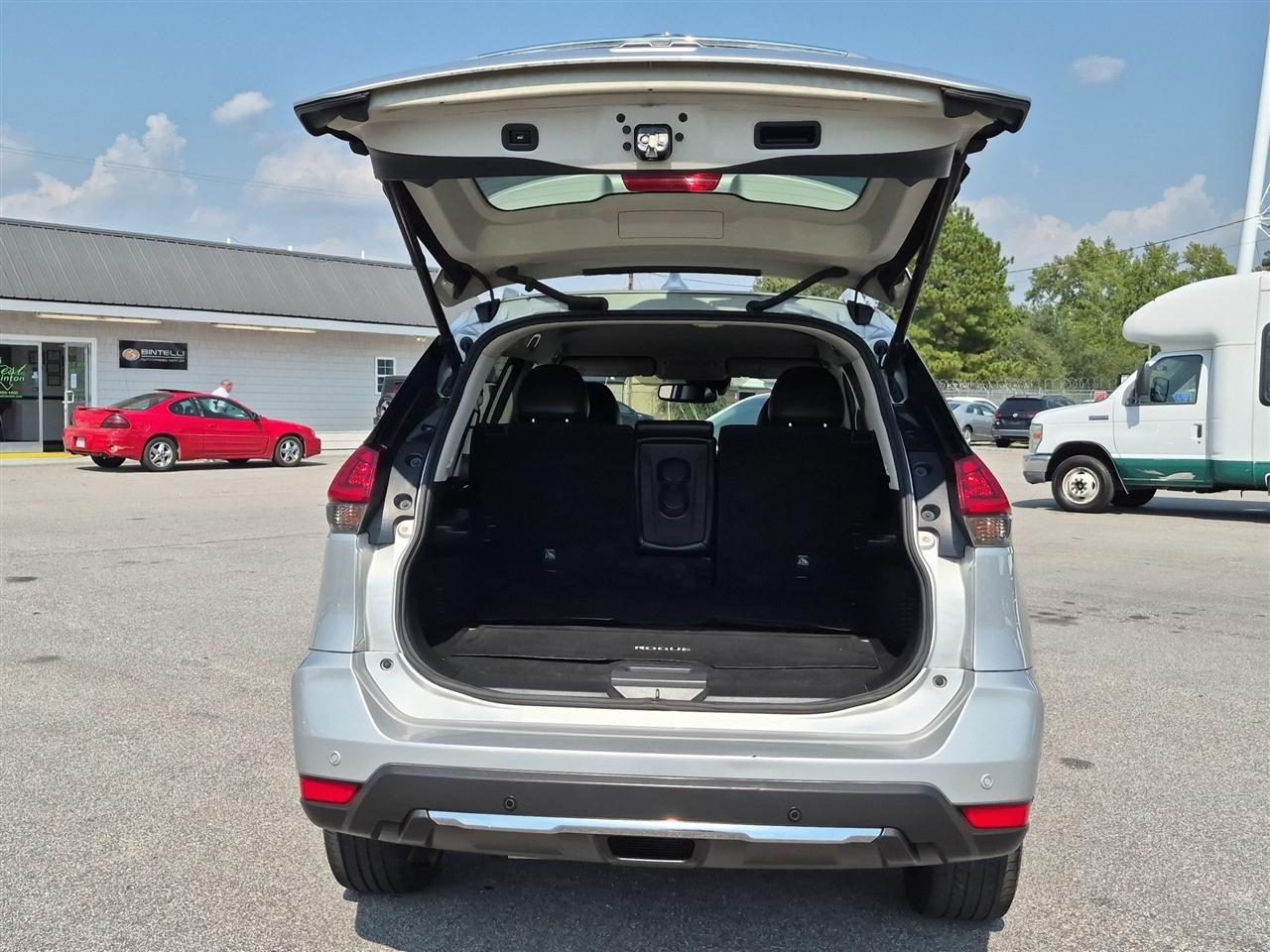 Nissan Rogue  2019