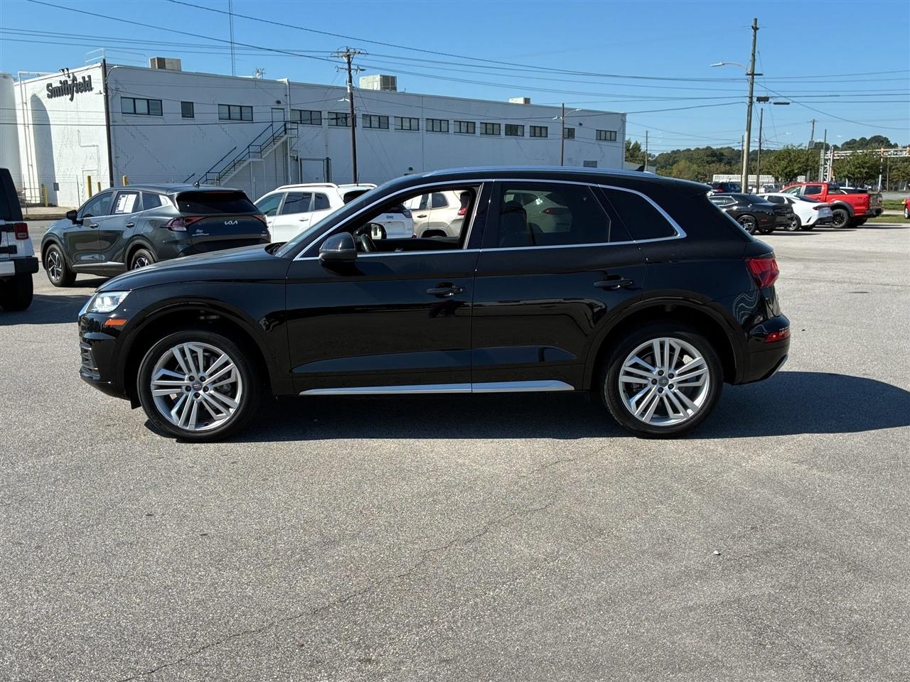 Audi Q5 Premium Plus 45 TFSI quattro 2020