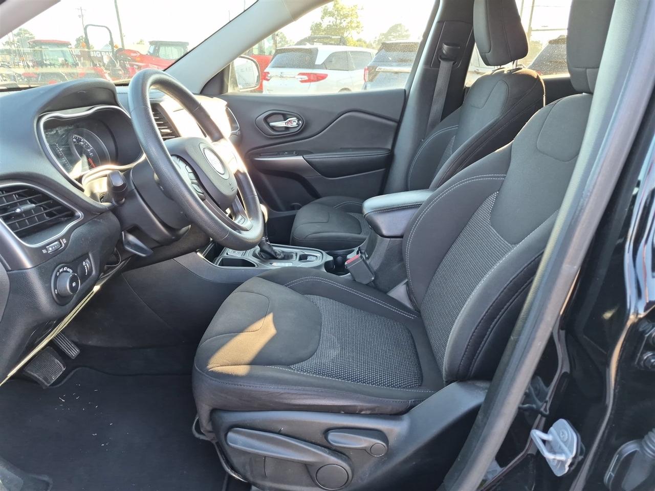Jeep Cherokee  2019