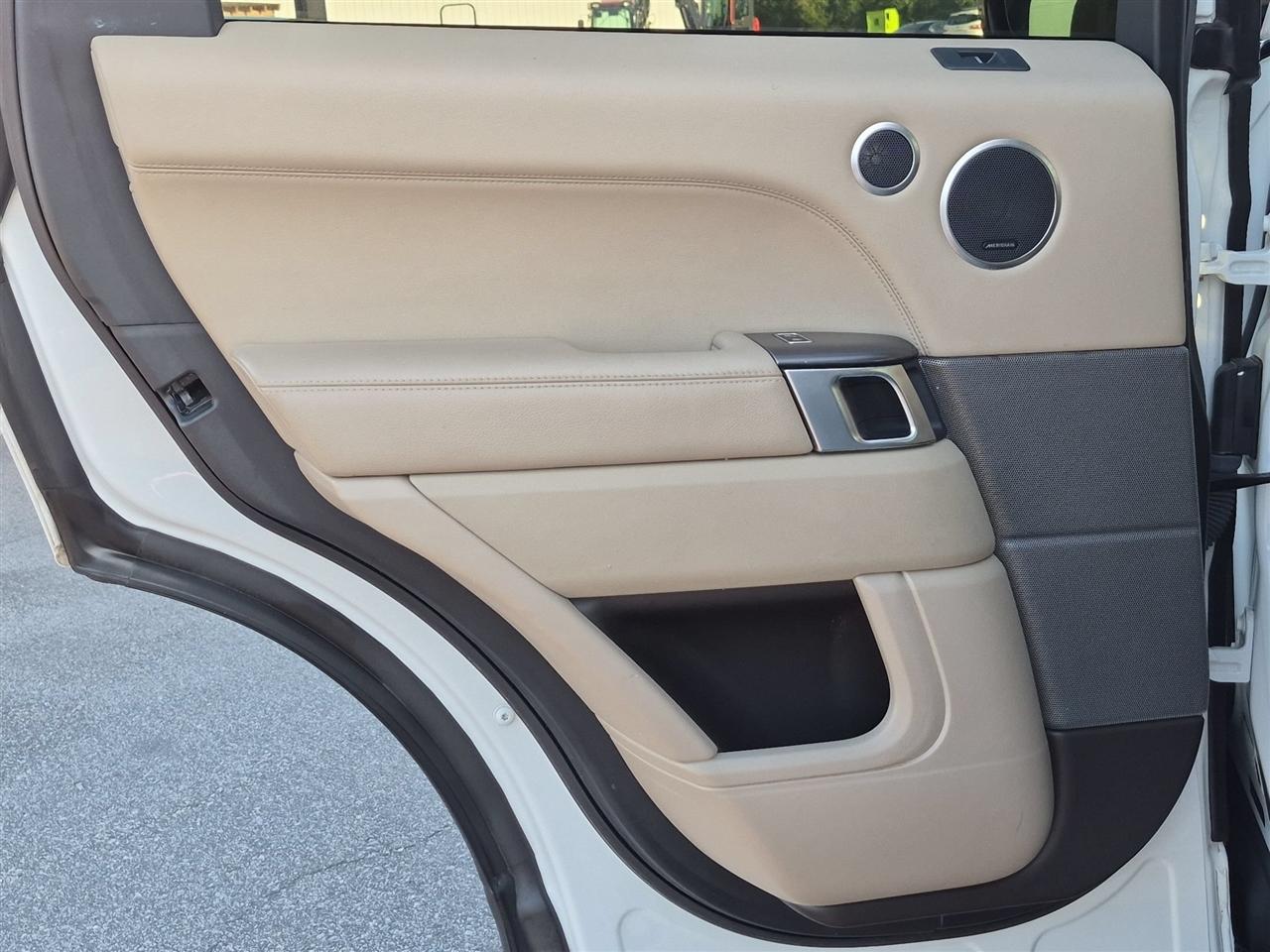 Land Rover Range Rover Sport  2016