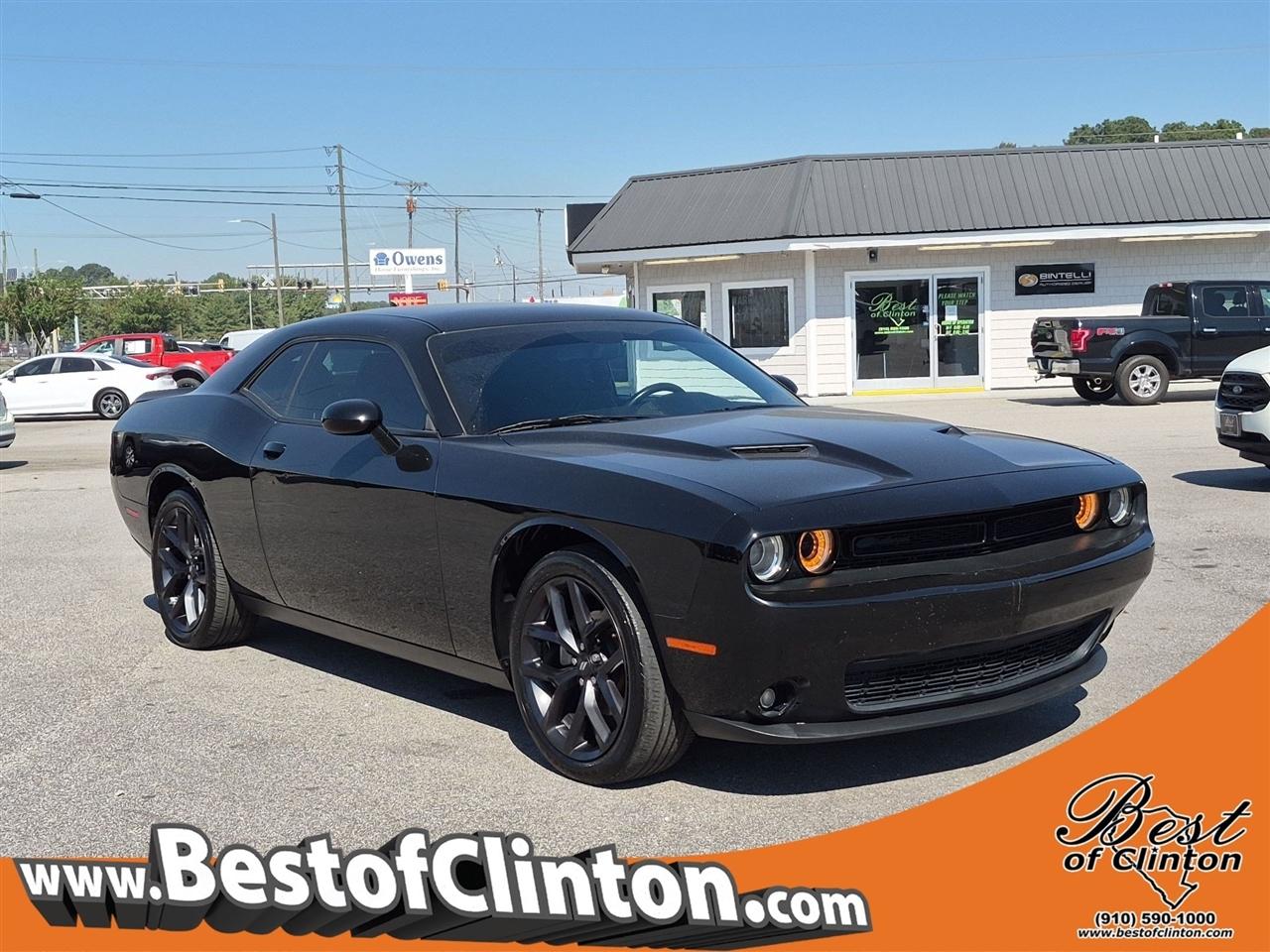 2022 Dodge Challenger SXT