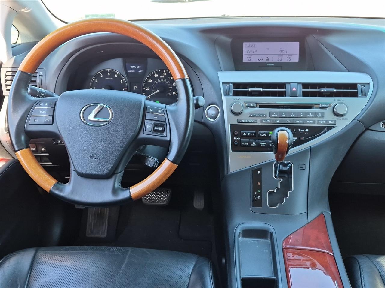 Lexus RX 350 4D SUV FWD 2012