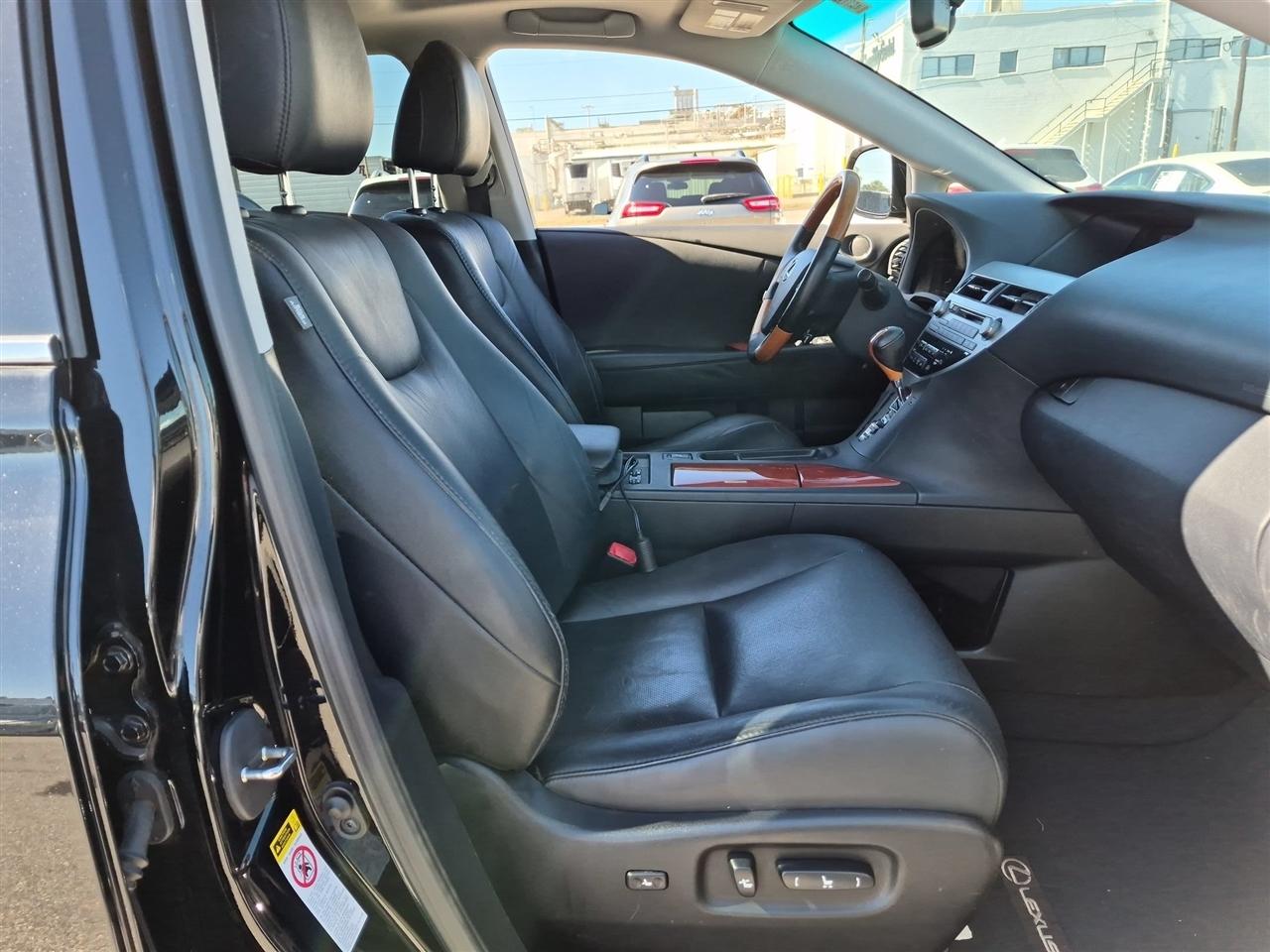 Lexus RX 350 4D SUV FWD 2012