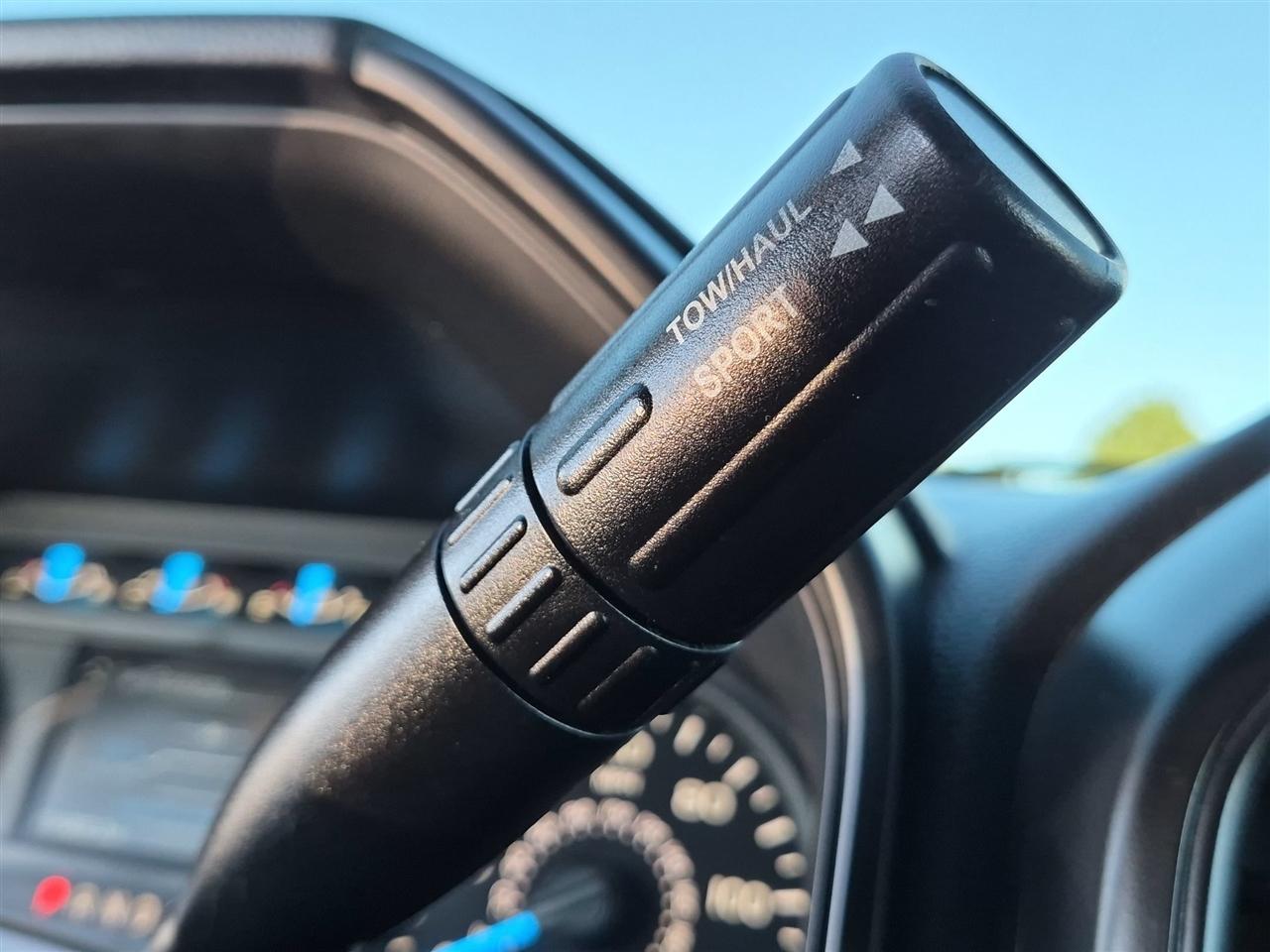 Ford F-150 2WD SuperCrew 145" XL 2017