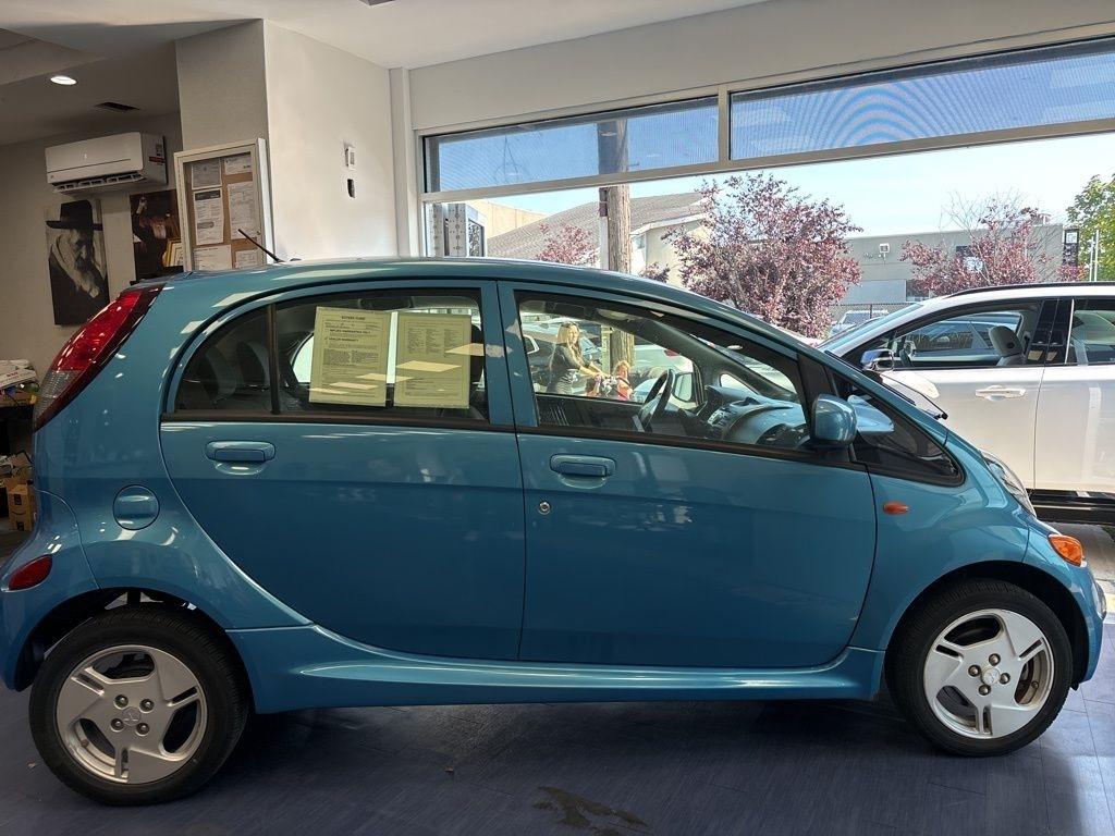 Mitsubishi I-MiEV  2014