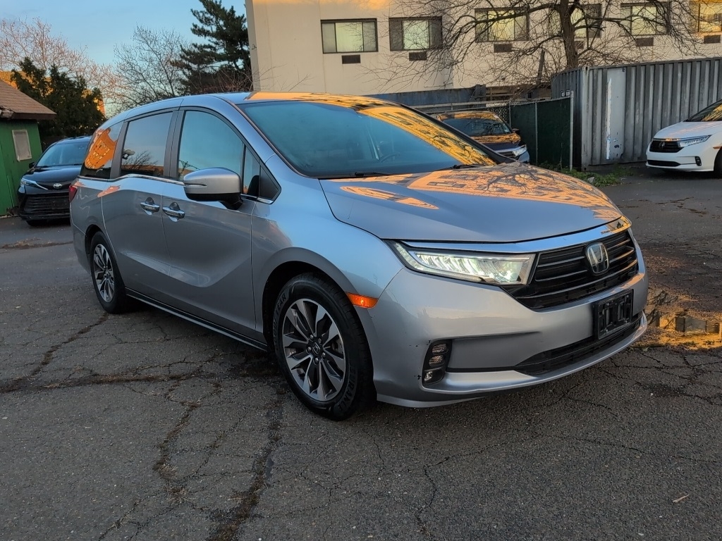 2022 Honda Odyssey EX-L photo 2