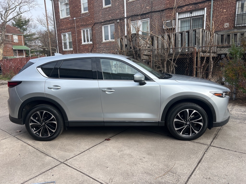 2023 Mazda CX-5 2.5 Premium Plus photo 2
