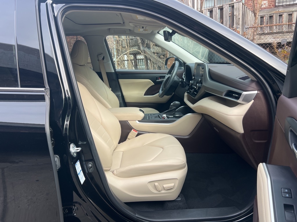 Toyota Highlander  2022