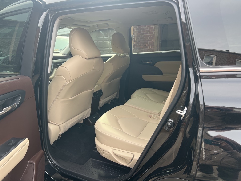 Toyota Highlander  2022