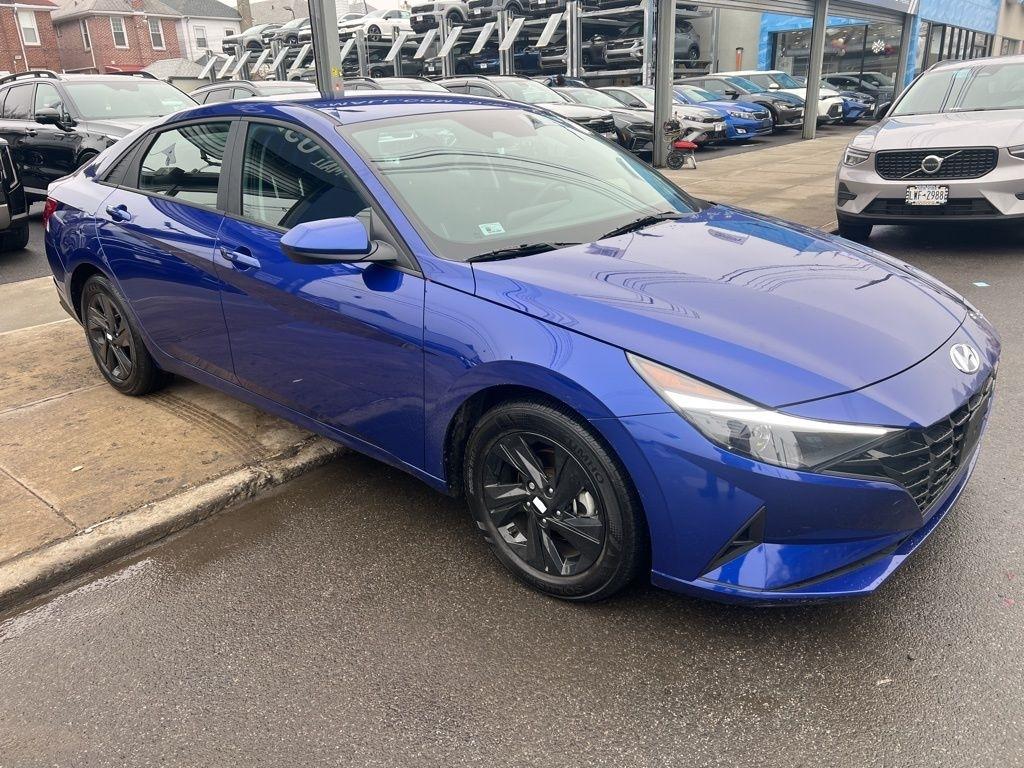 Hyundai Elantra  2023