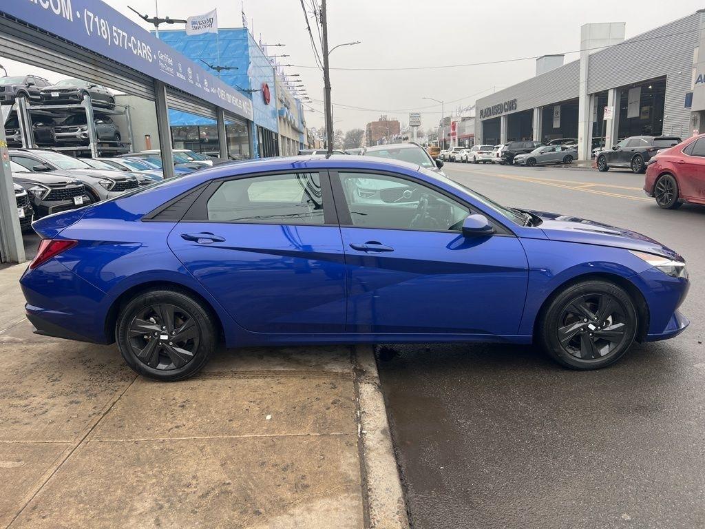 Hyundai Elantra  2023