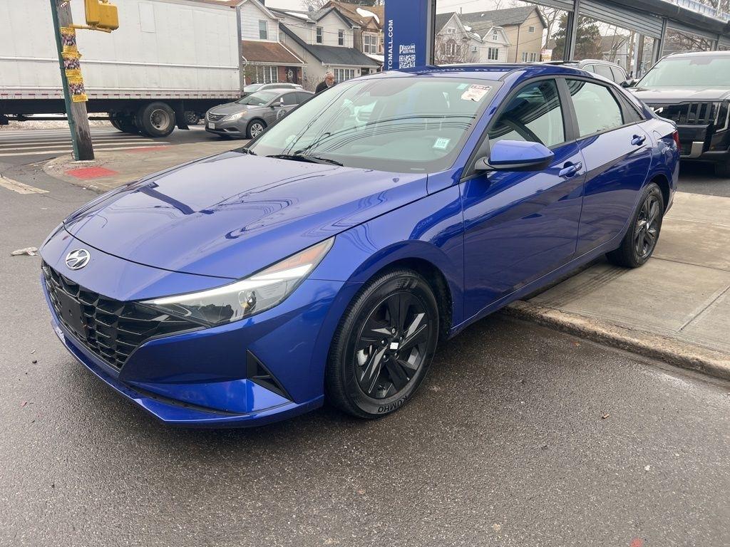 Hyundai Elantra  2023