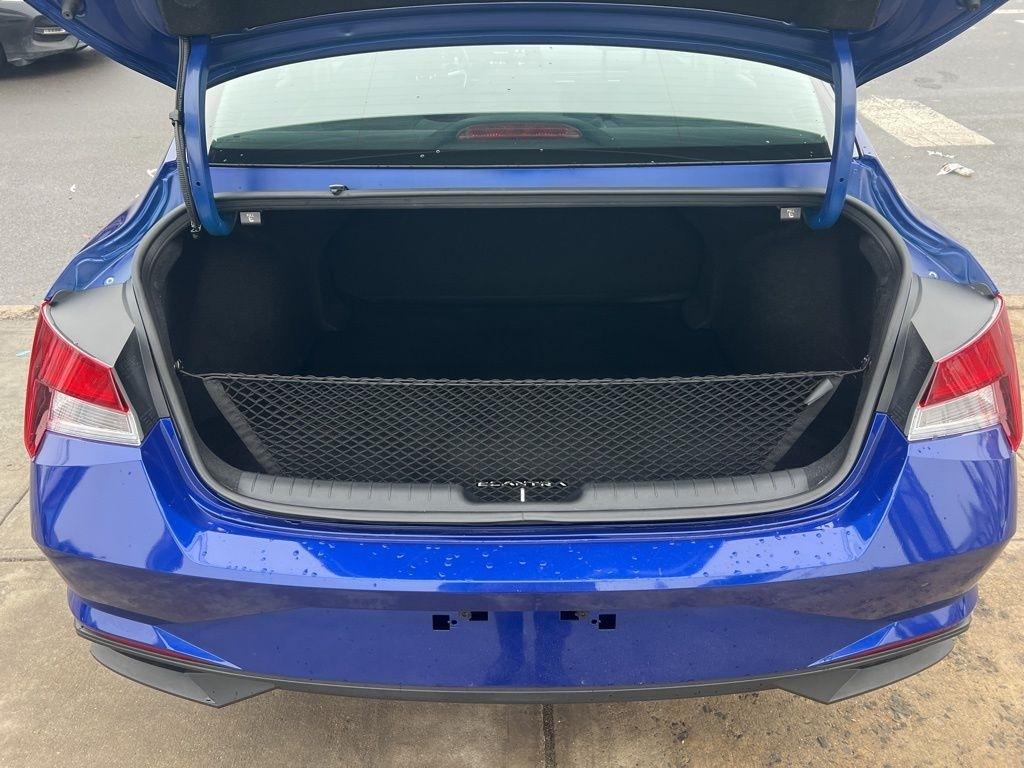 Hyundai Elantra  2023