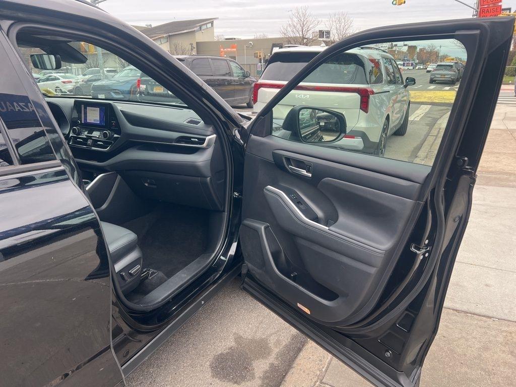 Toyota Highlander  2023