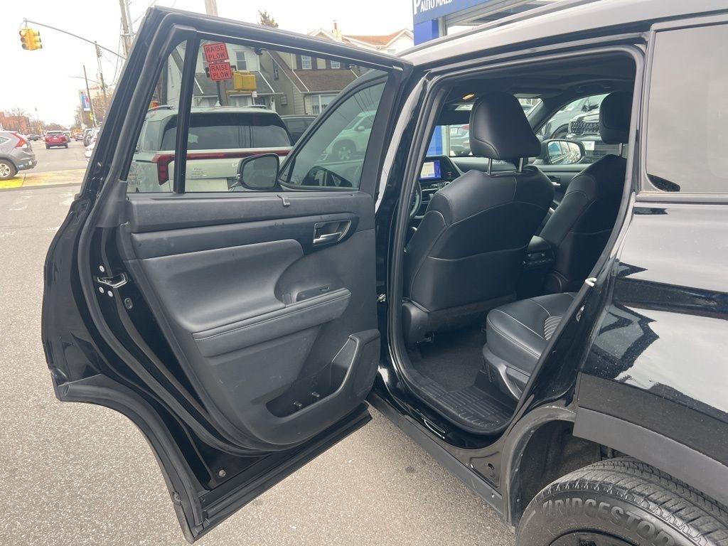 Toyota Highlander  2023