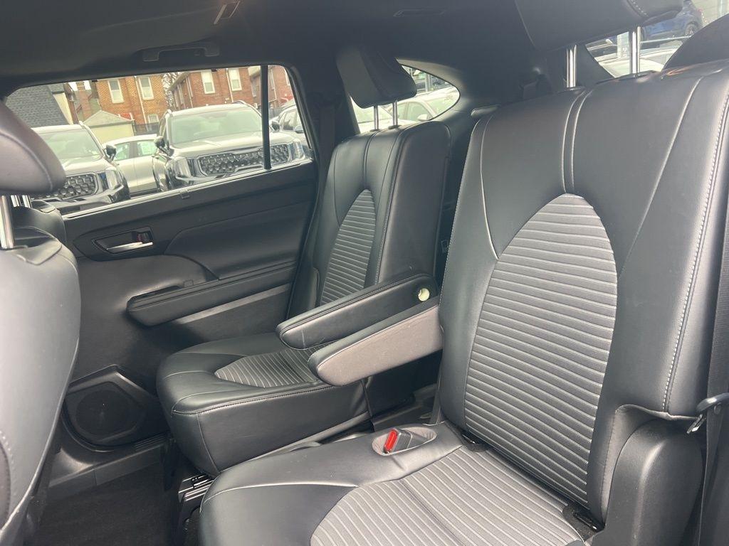 Toyota Highlander  2023