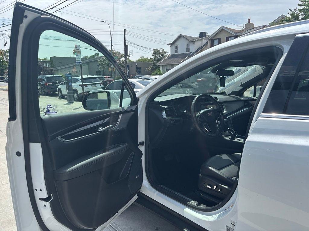 Cadillac XT5  2023